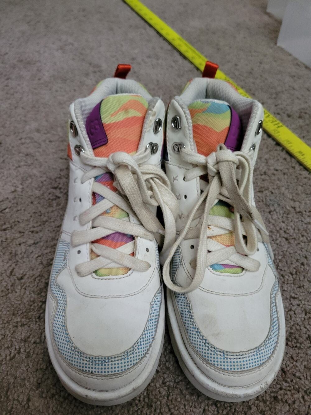 UGG Highland Hi Cali Collage High Top Rainbow Wave Size 8.5